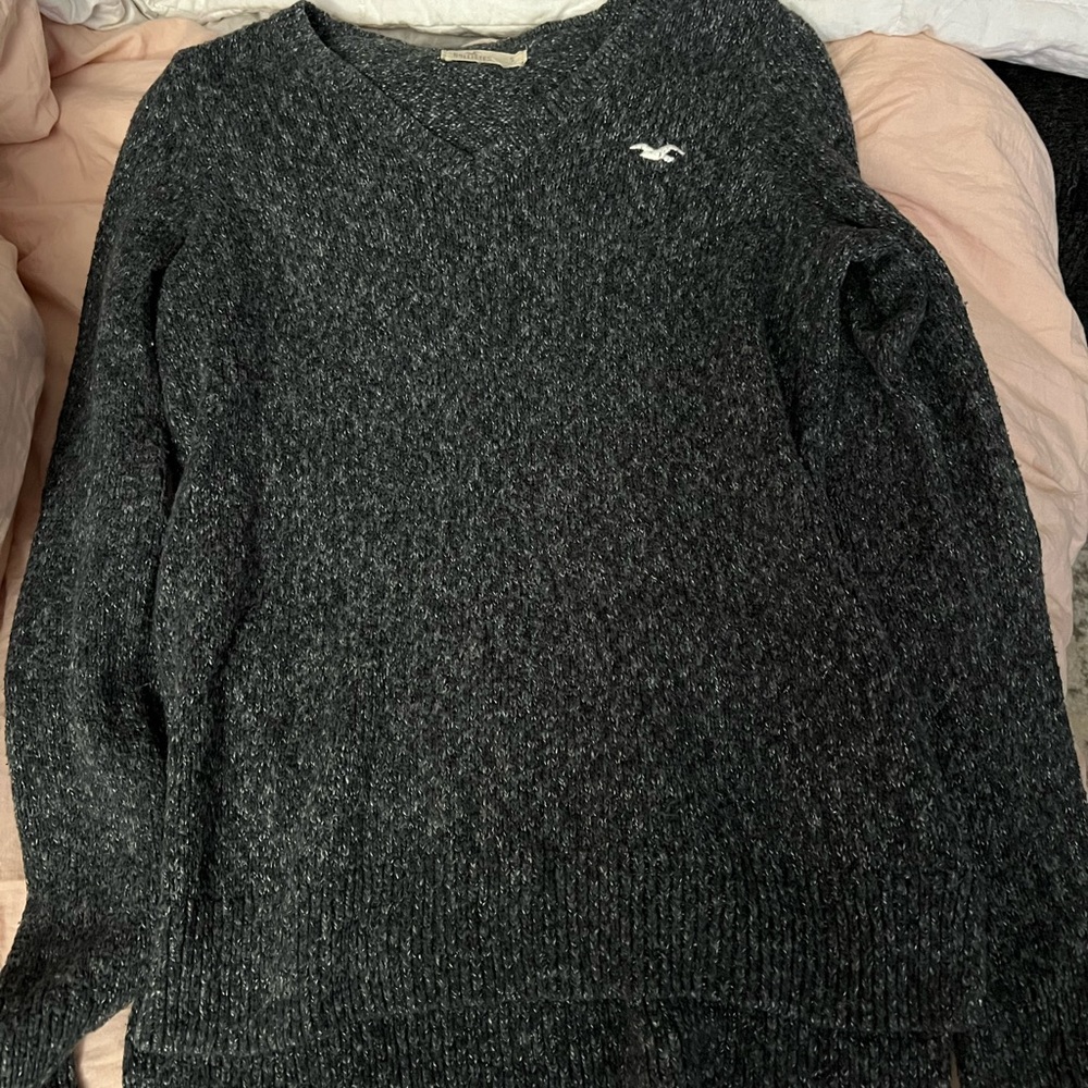 Hollister sweater
